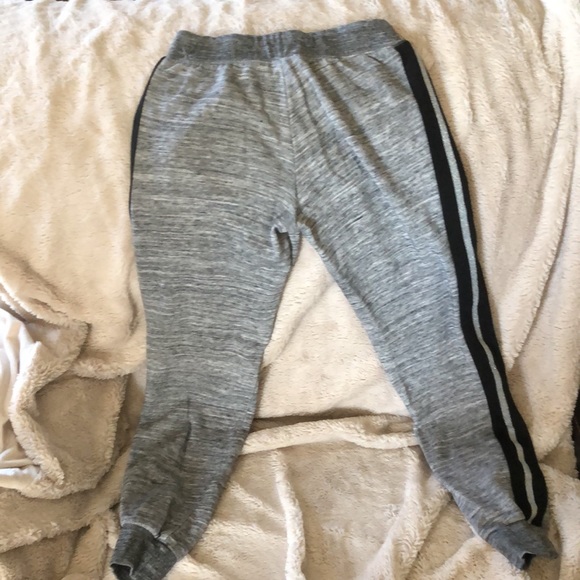 Joggers - Picture 3 of 5